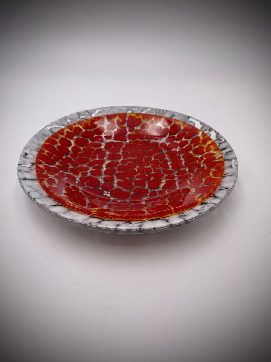 Red platter with white crackle edge