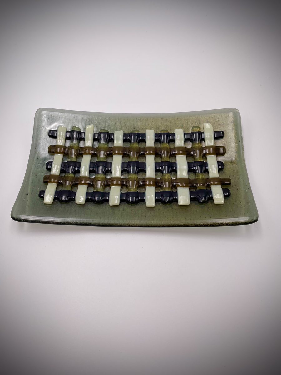 Pale yellow platter with stripe pattern